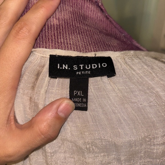 I.N. Studio Beige Tie Dye Blouse with White Lace - Petite XL - Picture 5 of 6